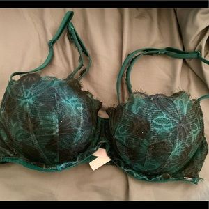 VS PINK Green and Black Plaid Push up bra 34D